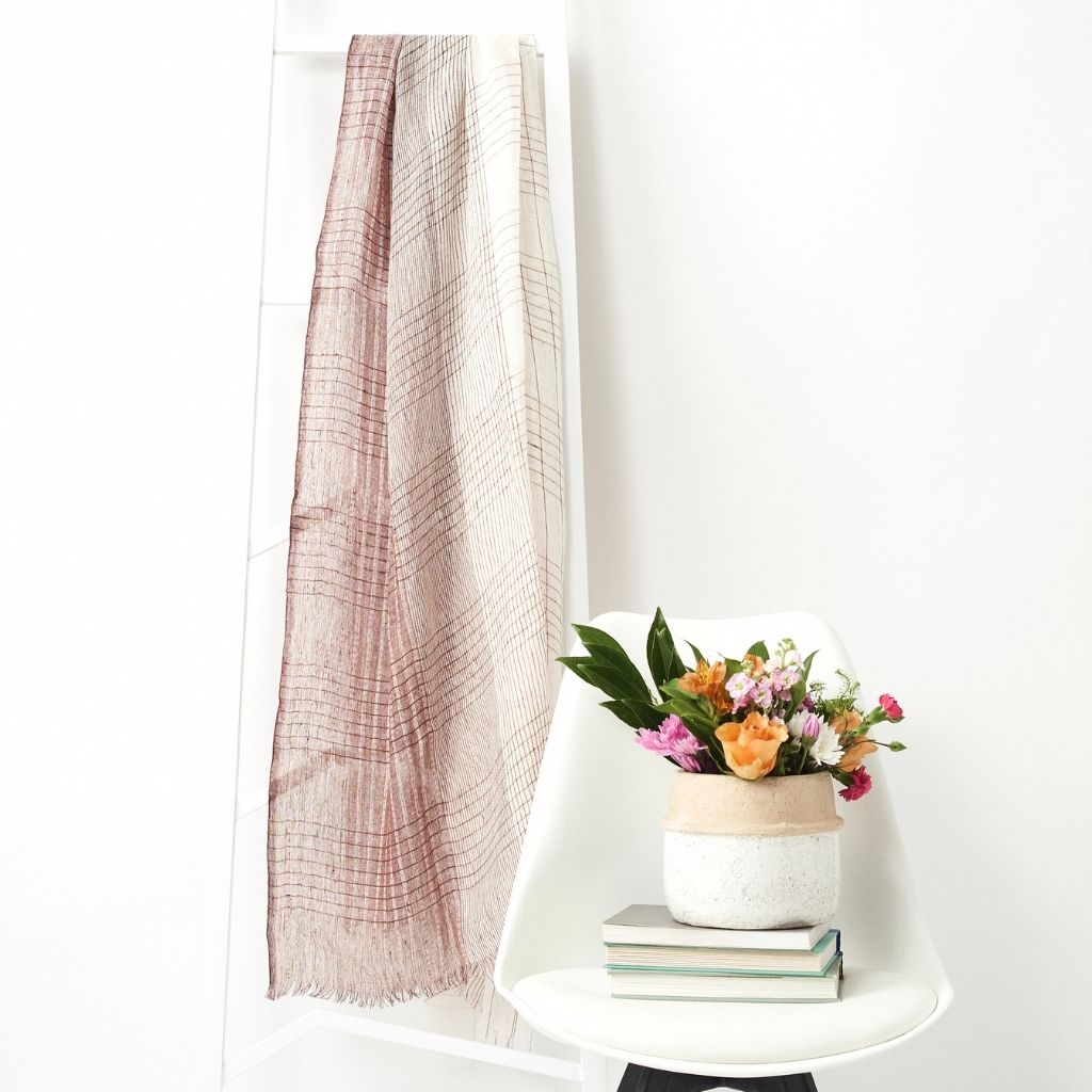 Auro White Handwoven Linen Scarf