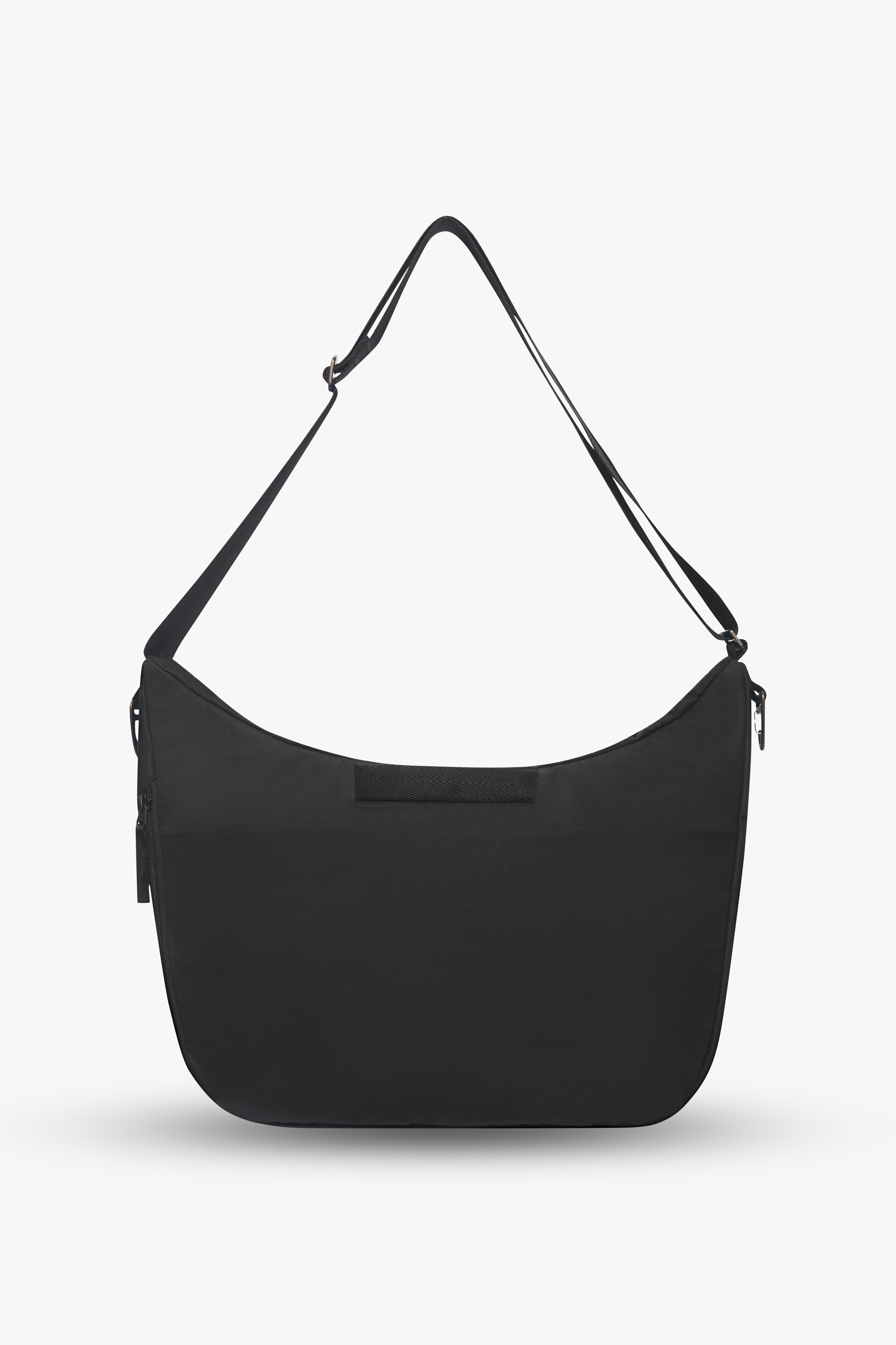 Roam Crossbody Diaper Bag / Mid(dle of the)night Black