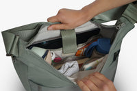 Roam Crossbody Diaper Bag / Outdoorsy Sage