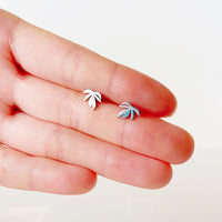 Rhaphidophora Decursiva Metal Stud Earrings