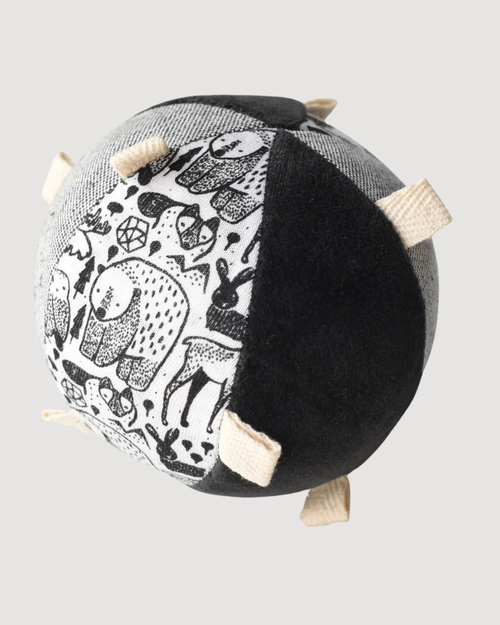 Taggy Ball with Rattle, Nordic - CULTR