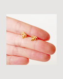 Rhaphidophora Decursiva Metal Stud Earrings