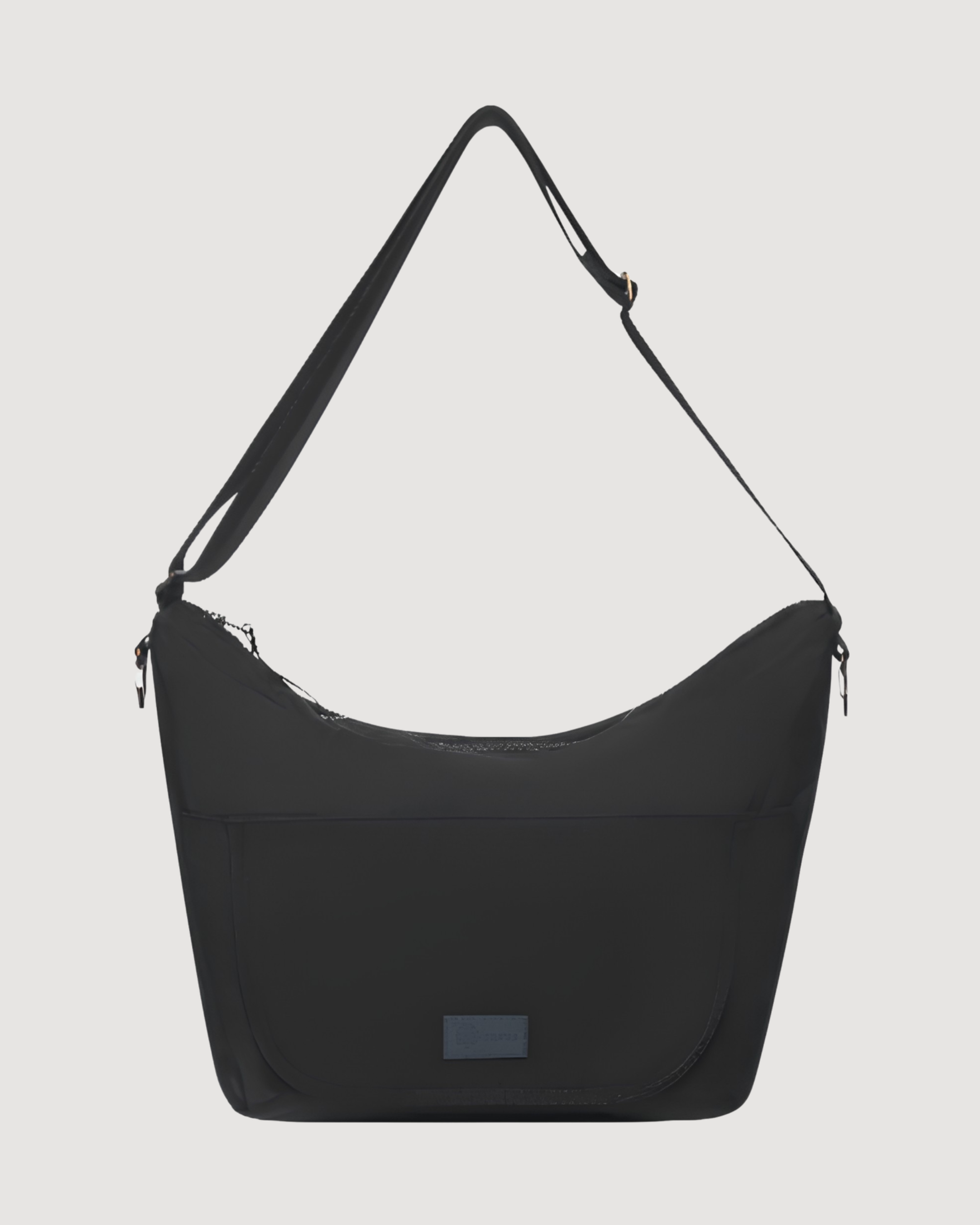 Roam Crossbody Diaper Bag / Mid(dle of the)night Black