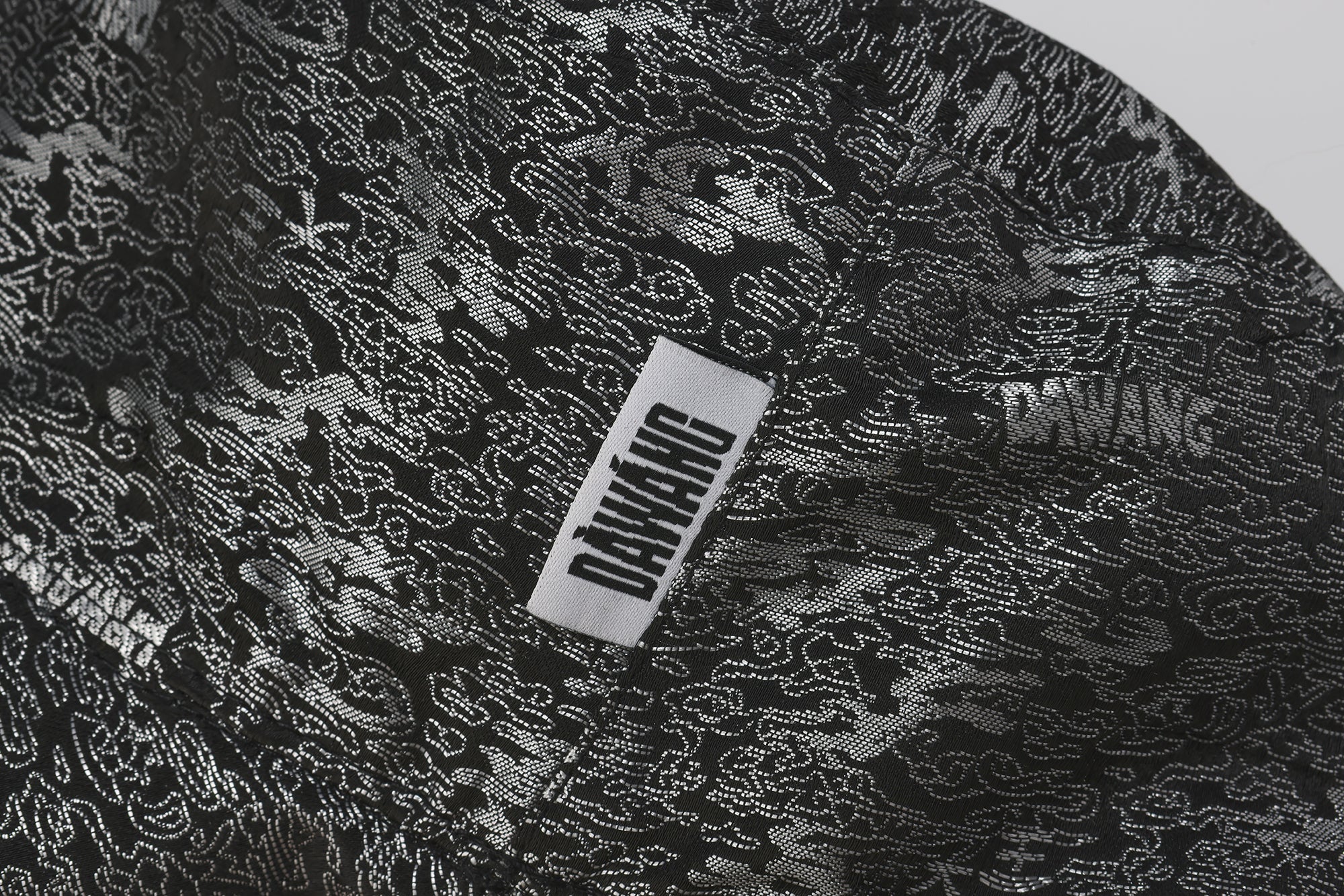 Fan Reversible Bucket Hat Black/Silver