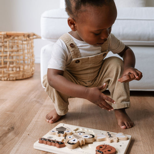 Wooden Tray Puzzle - Bugs - Cultr. by Created for Culture asianowned aapimarketplace asianownedkids asianownedkidsproducts asianownedbrands