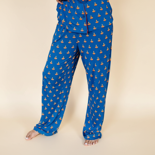 Model wearing Adult Unisex Pajama Pants – Blue Diya