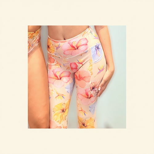 Sandy Watercolor Hibiscus Recycled Leggings Hero